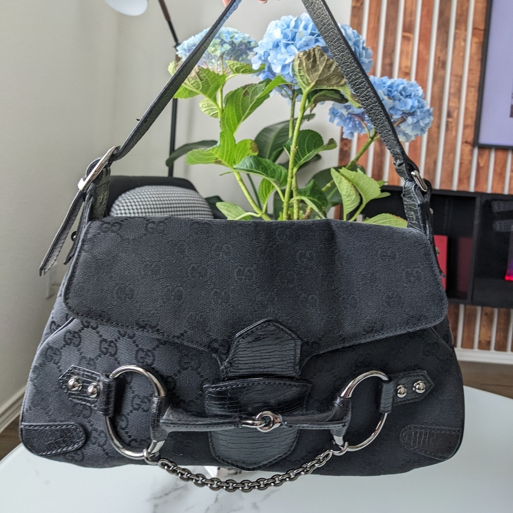 Gucci Signature Horsebit Saddle